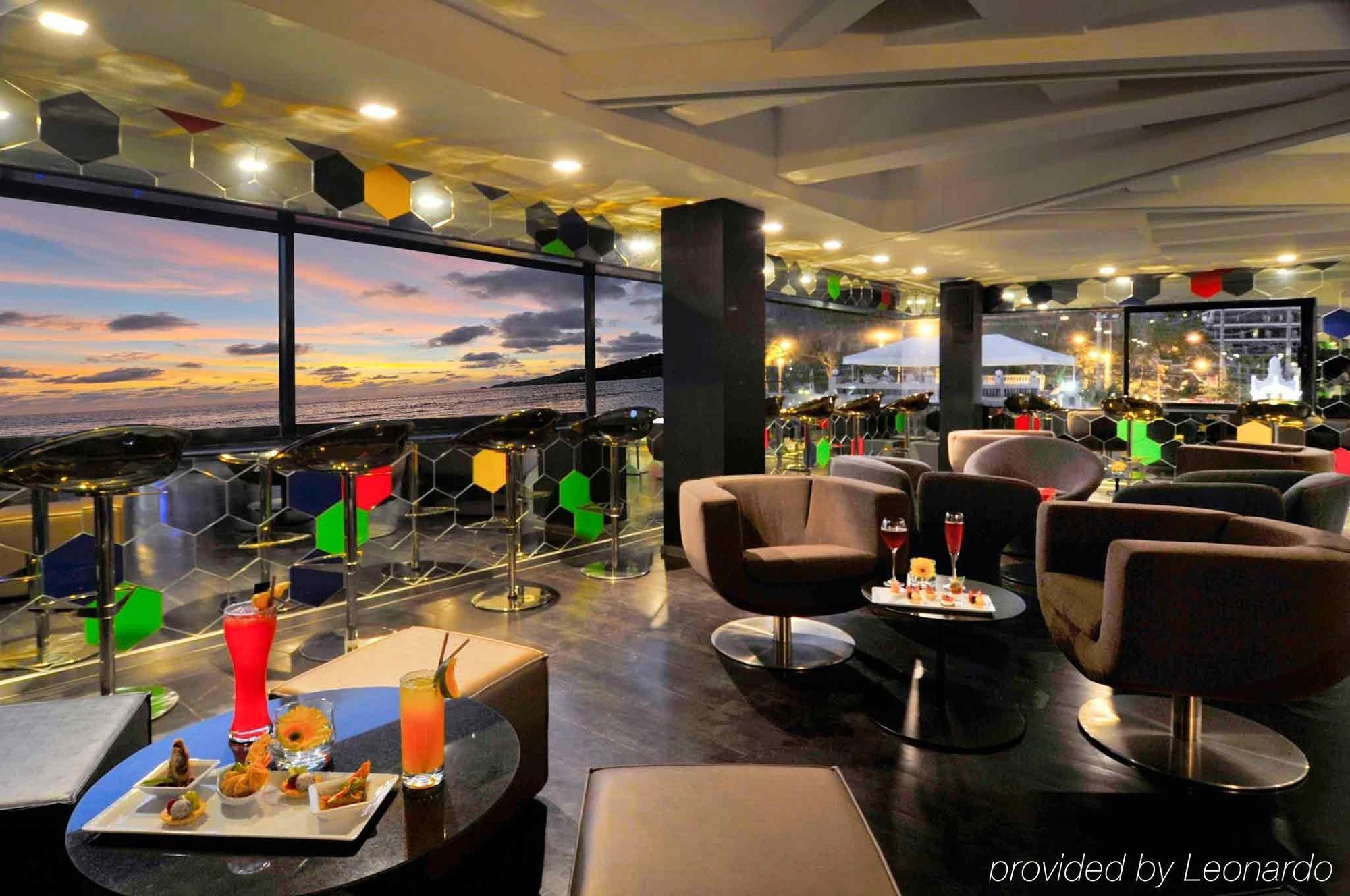 B - Lay Tong Resort 푸껫 레스토랑 사진