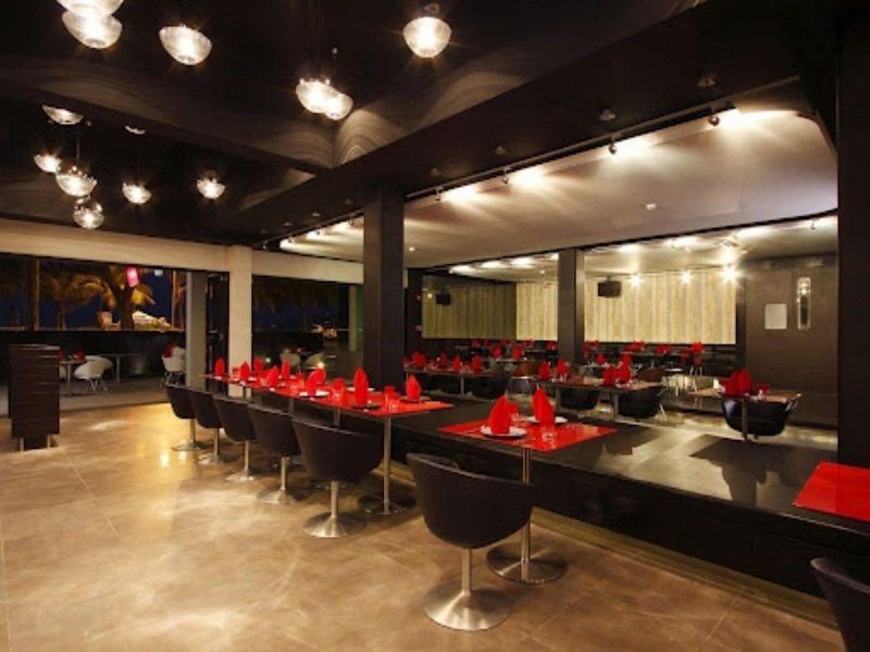 B - Lay Tong Resort 푸껫 레스토랑 사진
